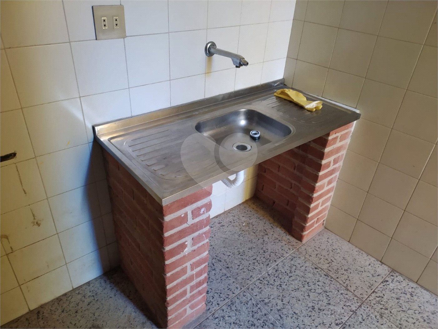Sobrado à venda com 3 quartos, sendo 1 suíte, em Jardim Bom Clima, Guarulhos, SP