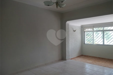 Casa à venda ou para alugar com 3 quartos, sendo 1 suíte, em Água Fria, São Paulo, SP