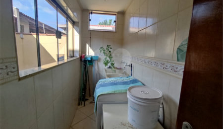 Casa à venda com 3 quartos, sendo 1 suíte, em Parque Fehr, São Carlos, SP