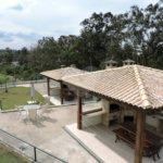 Casa à venda com 3 suítes no condomínio Reserva Santa Maria, Jandira - SP