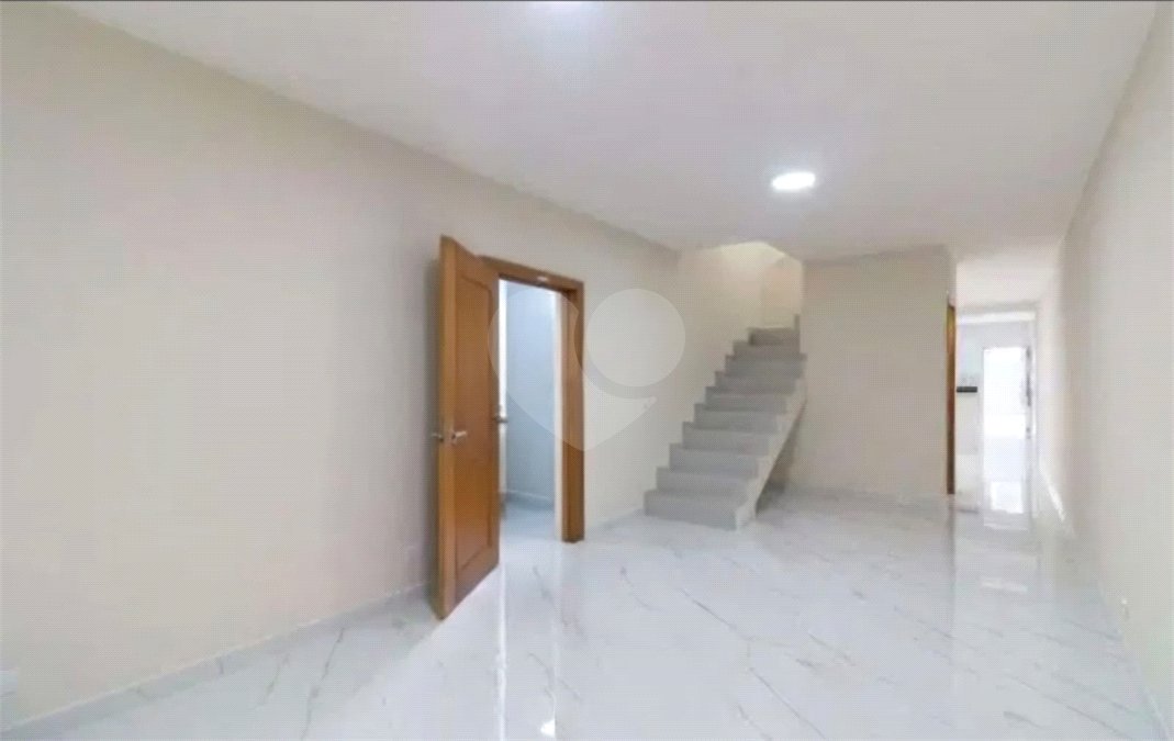 Casa à venda com 3 quartos, sendo 1 suíte, em Jardim Peri Peri, São Paulo, SP