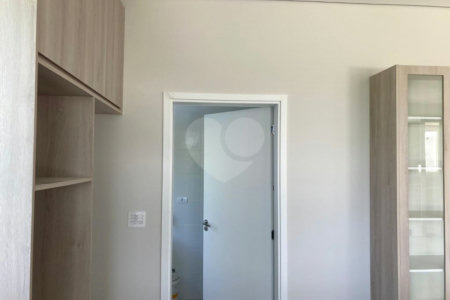 Casa à venda com 3 quartos, sendo 1 suíte,  no condomínio Monterey Ville, Mogi das Cruzes - SP