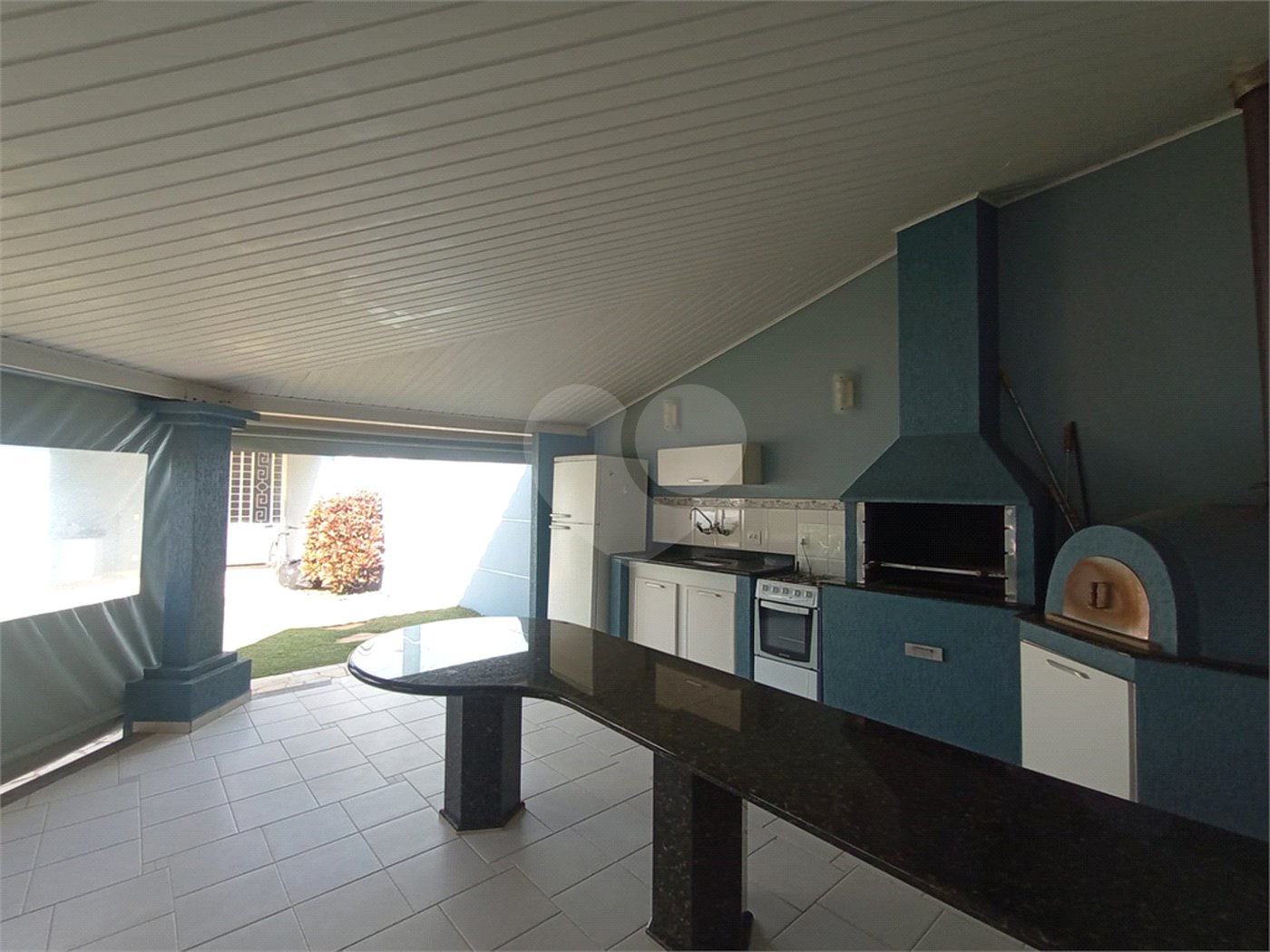 Casa à venda com 3 suítes em Vila Nastri, Itapetininga, SP