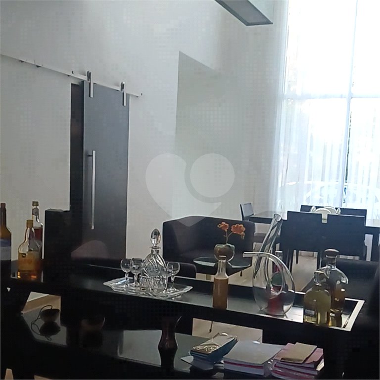 Casa à venda com 3 quartos, sendo 1 suíte, no condomínio Mansões da Prata, Rio de Janeiro - RJ