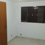 Casa à venda com 4 quartos, sendo 1 suíte, em Jardim Itanguá, Sorocaba, SP