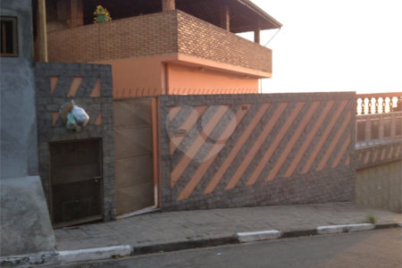Casa à venda com 5 quartos, sendo 2 suítes,  em Morro do Índio, São Paulo, SP