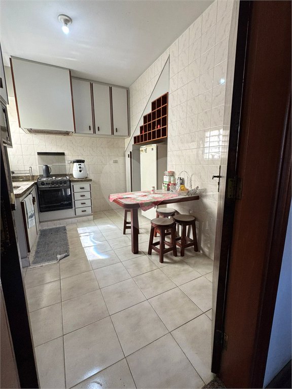Casa à venda com 4 quartos, sendo 1 suíte,  em Vila Romão, Salto, SP