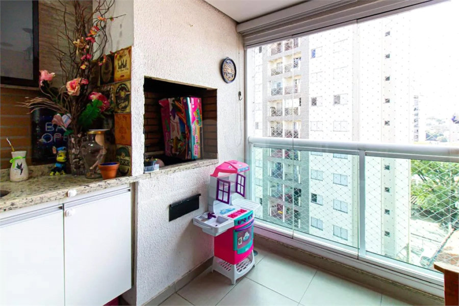 Apartamento à venda com 3 quartos, sendo 1 suíte, em Vila Romana, São Paulo, SP