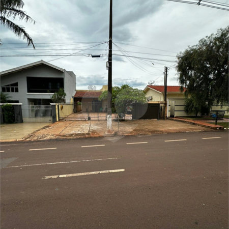 Casa à venda com 3 quartos, sendo 1 suíte, no Centro, Ponta Porã, MS