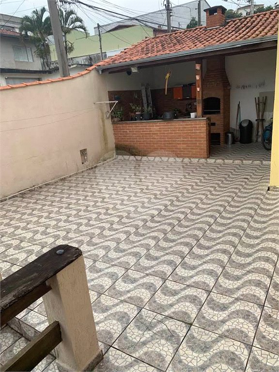 Sobrado à venda com 3 quartos, sendo 1 suíte, em Vila São Paulo, Mogi das Cruzes, SP
