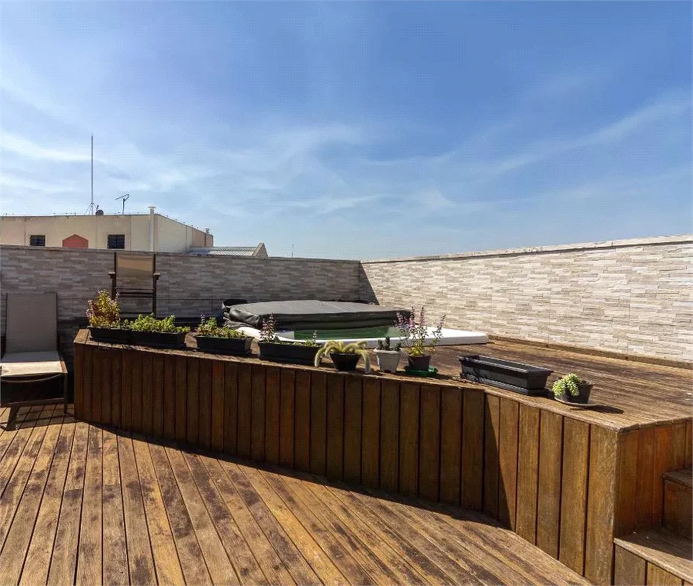 Apartamento à venda com 4 quartos, sendo 2 suítes, em Cidade São Francisco, São Paulo, SP