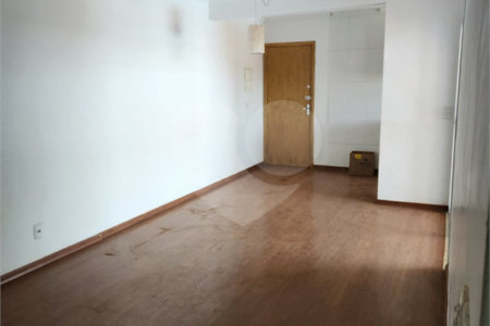Apartamento à venda com 3 quartos, sendo 1 suíte, em Jardim dos Manacás, Araraquara, SP