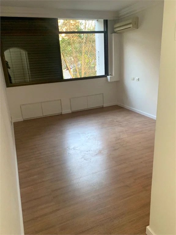 Apartamento à venda com 3 suítes em Paineiras do Morumbi, São Paulo, SP
