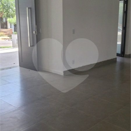Casa à venda com 3 suítes no condomínio Terras da Estância, Paulínia - SP