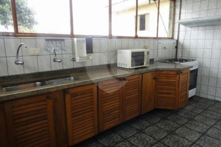Casa à venda com 3 quartos, sendo 2 suítes, em Jardim Taboão, São Paulo, SP