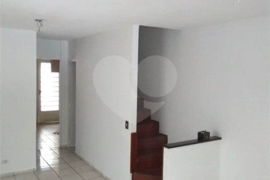 Sobrado à venda com 2 quartos em Conjunto Residencial Vista Verde, São Paulo, SP
