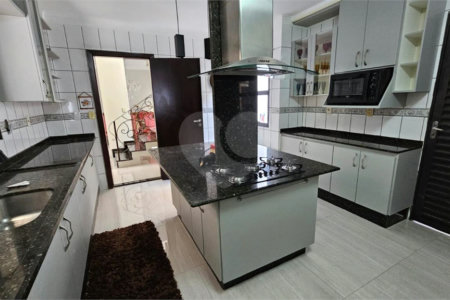 Casa à venda com 5 suítes no condomínio Alphagarden, Cuiabá - MT