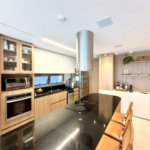 Apartamento à venda com 3 suítes em Moema, São Paulo, SP