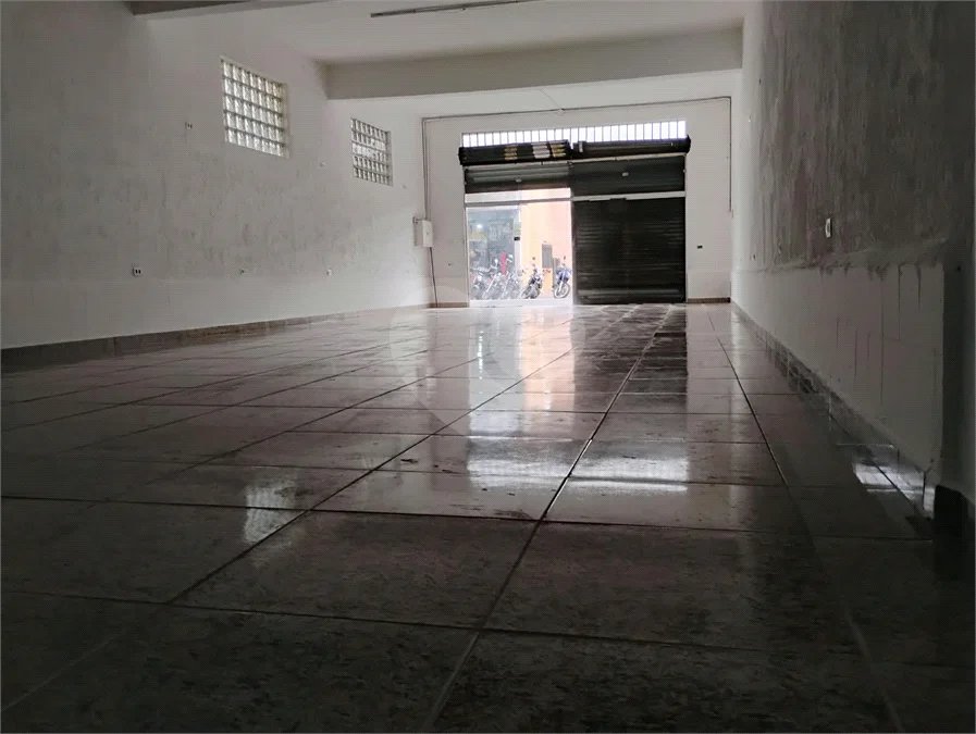 Excelente Loja Comercial na Vila Santa Catarina!!!