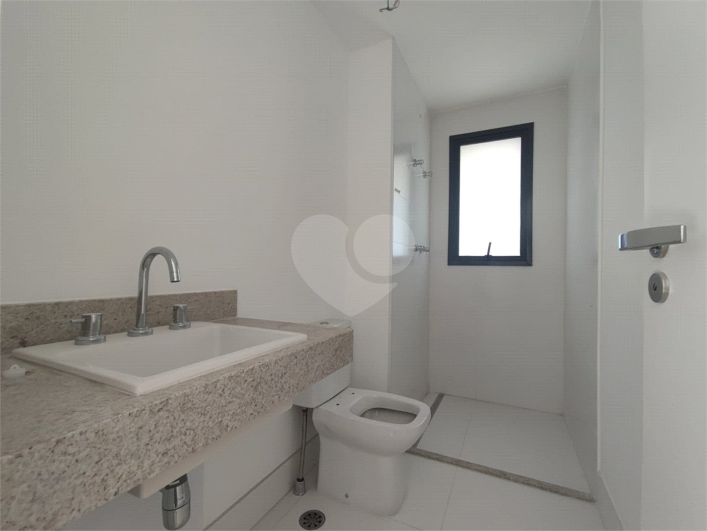Apartamento à venda com 4 suítes em Jardim Leonor, São Paulo, SP