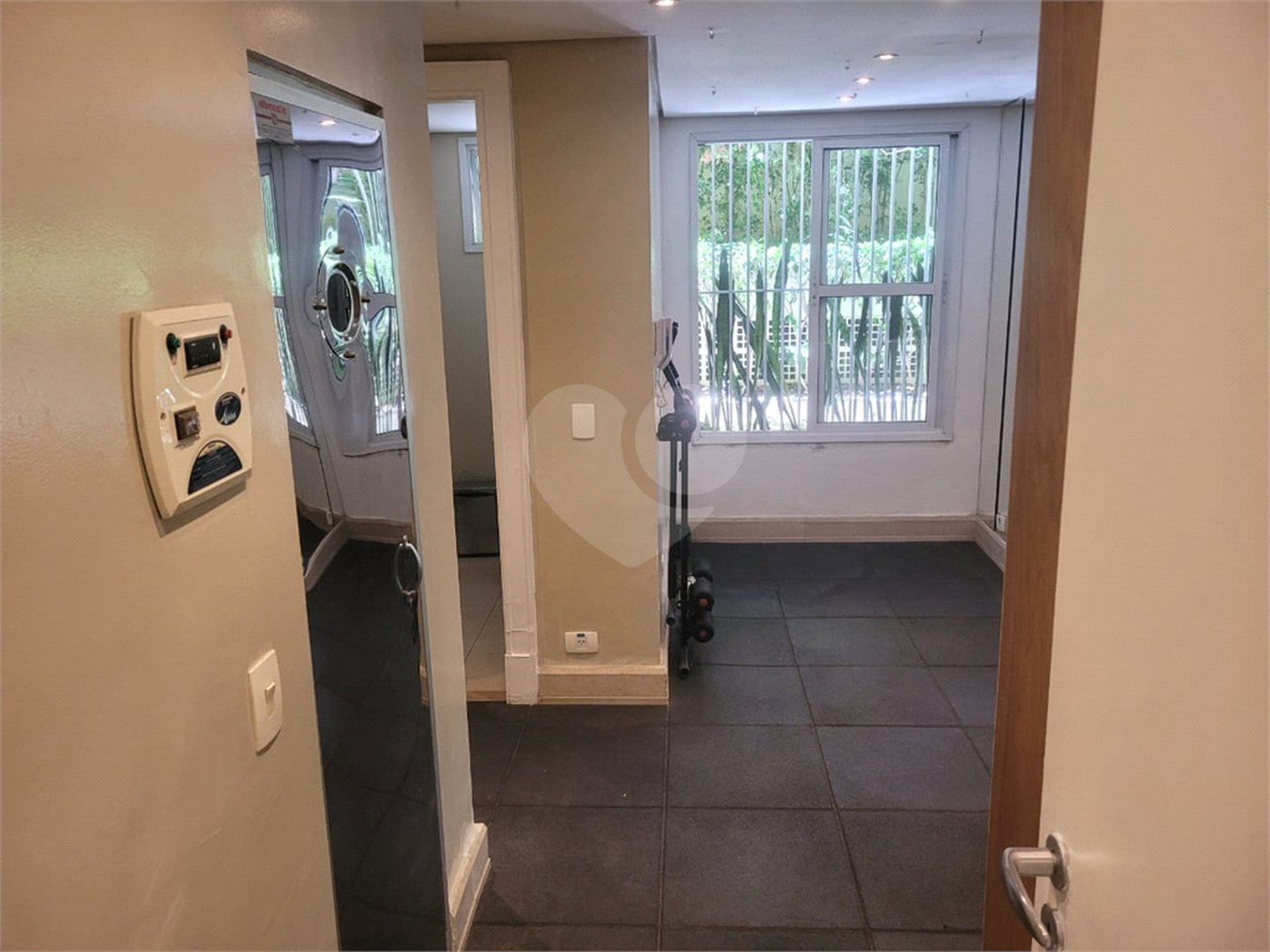 Apartamento à venda com 3 quartos, sendo 2 suítes, em Vila Uberabinha, São Paulo, SP