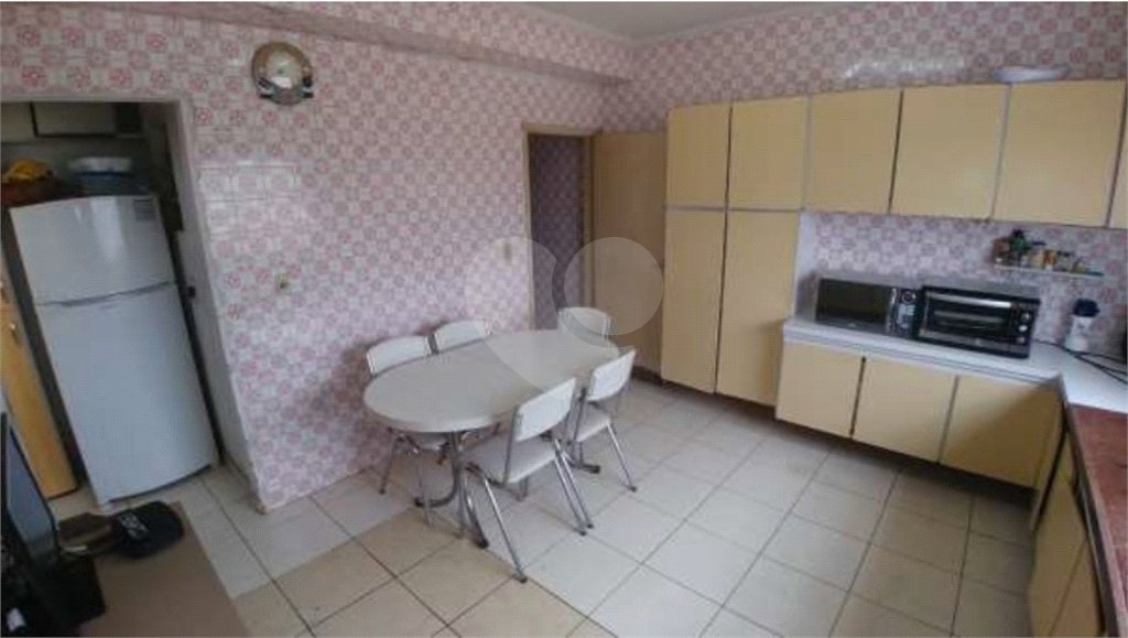 Sobrado à venda com 4 quartos, sendo 1 suíte, em Parque Vitória, São Paulo, SP