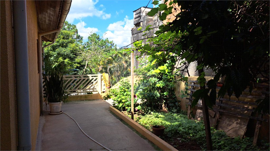 Casa à venda com 3 quartos, sendo 1 suíte, em Rio Acima, Mairiporã, SP
