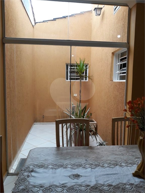 Sobrado à venda com 4 quartos, sendo 2 suítes, em Jardim dos Pinheiros, Atibaia, SP