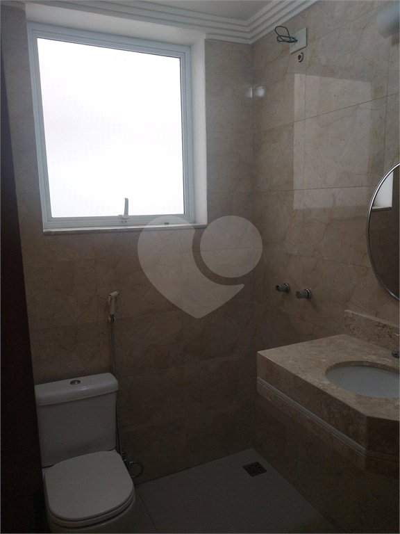 Casa à venda com 4 quartos, sendo 3 suítes, no condomínio Ibiti Royal Park, Sorocaba - SP