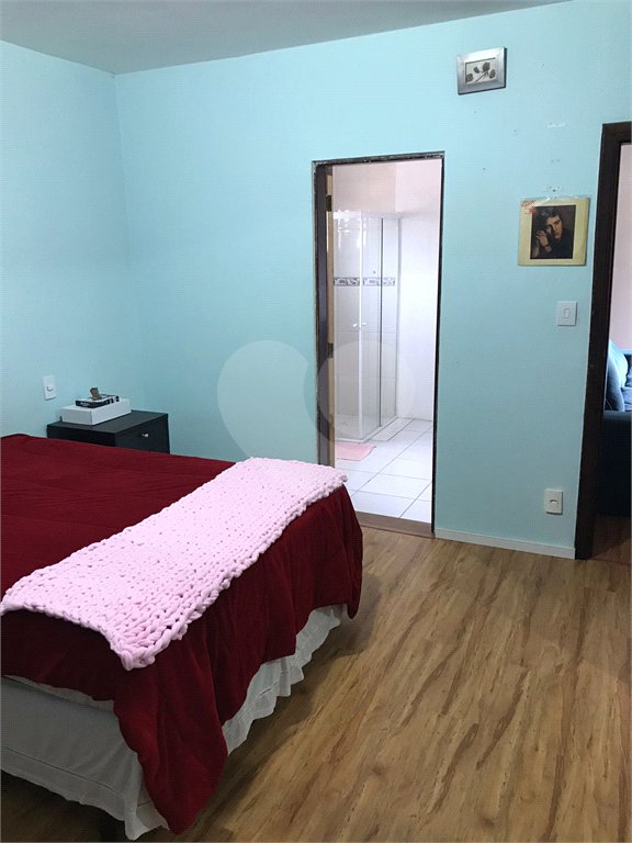 Sobrado à venda com 3 suítes em Vila Oliveira, Mogi das Cruzes, SP