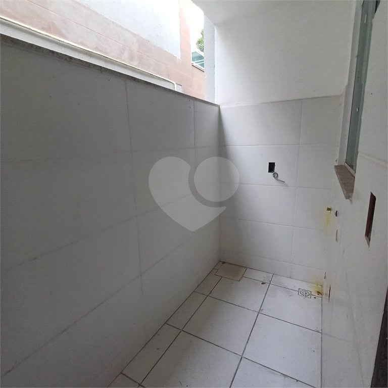 Casa à venda com 2 quartos, sendo 1 suíte, no condomínio Residencial Marlene Correia, Rio de Janeiro - RJ