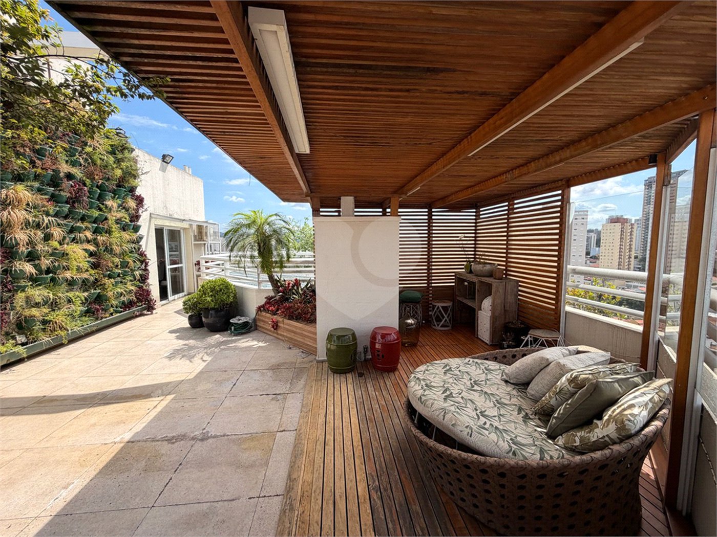 Triplex à venda com 4 suítes em Santa Teresinha, São Paulo, SP
