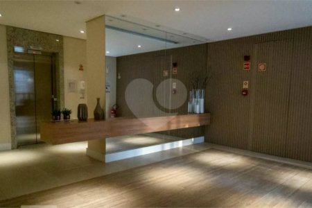 Apartamento à venda com 2 quartos, sendo 1 suíte, em Água Branca, São Paulo, SP