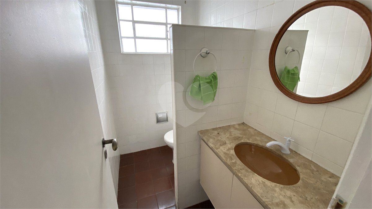 Sobrado à venda com 3 quartos, sendo 1 suíte, em Brooklin Velho, São Paulo, SP