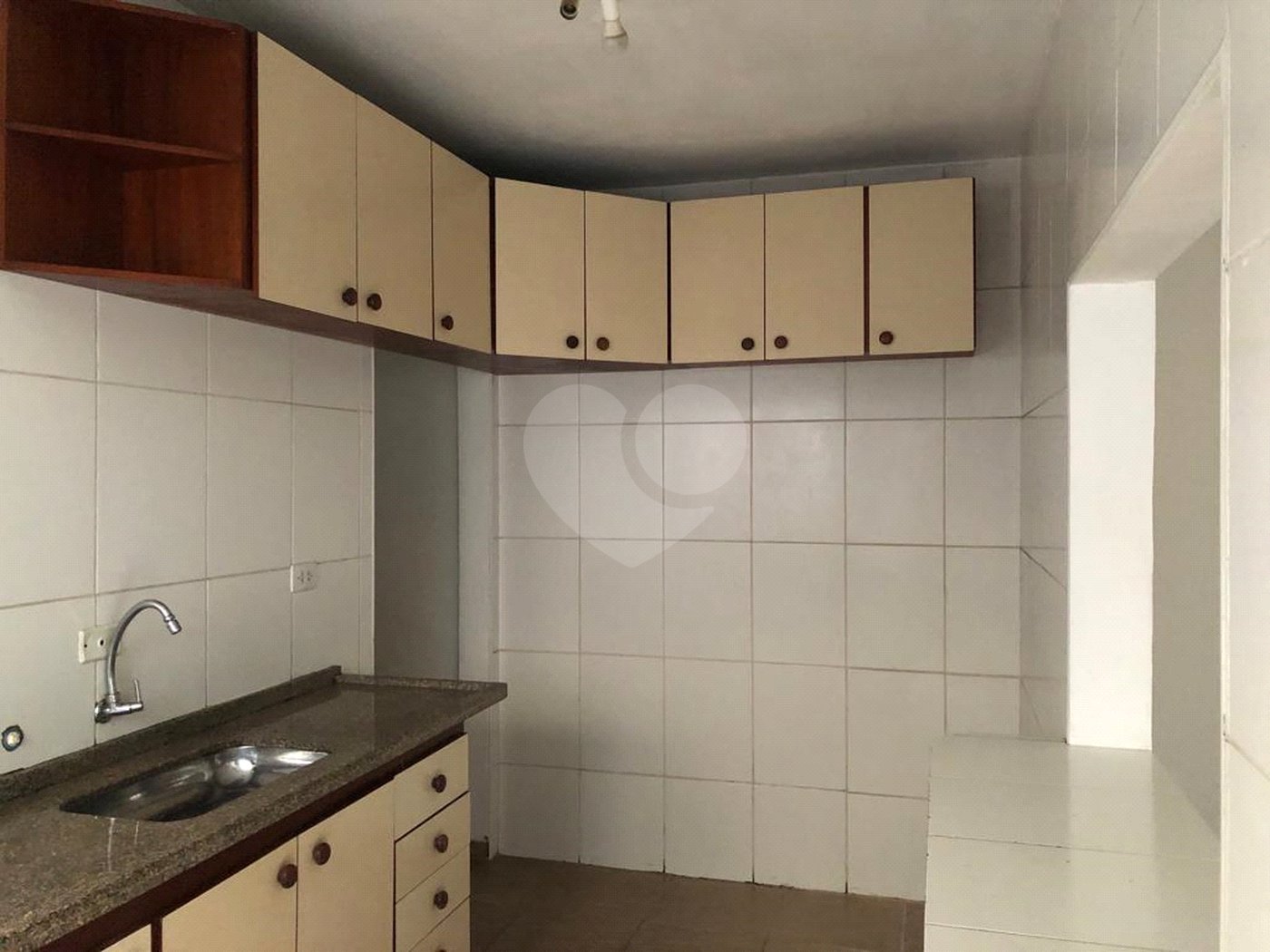 Casa à venda com 4 quartos, sendo 1 suíte,  em Jardim Rosa Maria, São Paulo, SP