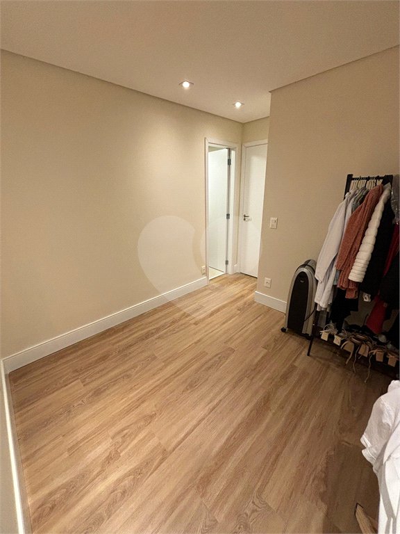 Apartamento à venda com 2 suítes em Vila Anastácio, São Paulo, SP