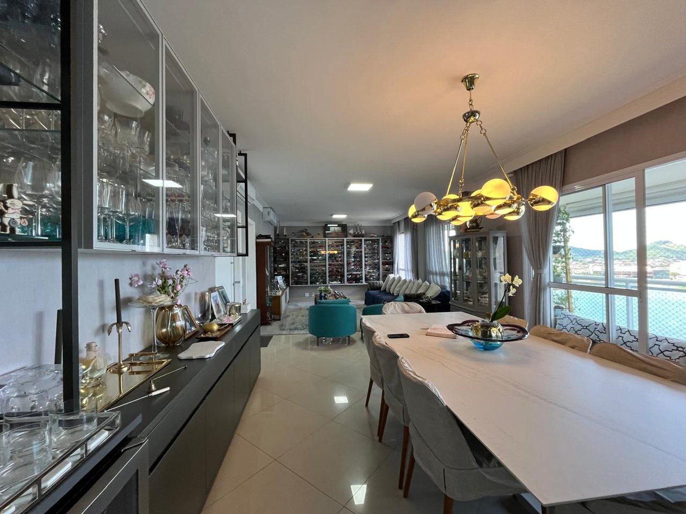 Apartamento com 3 dormitórios à venda, 189 m² por R$ 3.300.000,00 - P. Praia - Santos/SP