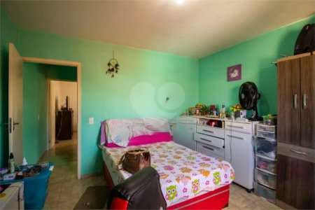 Sobrado à venda com 4 quartos em Vila Brasilina, São Paulo, SP