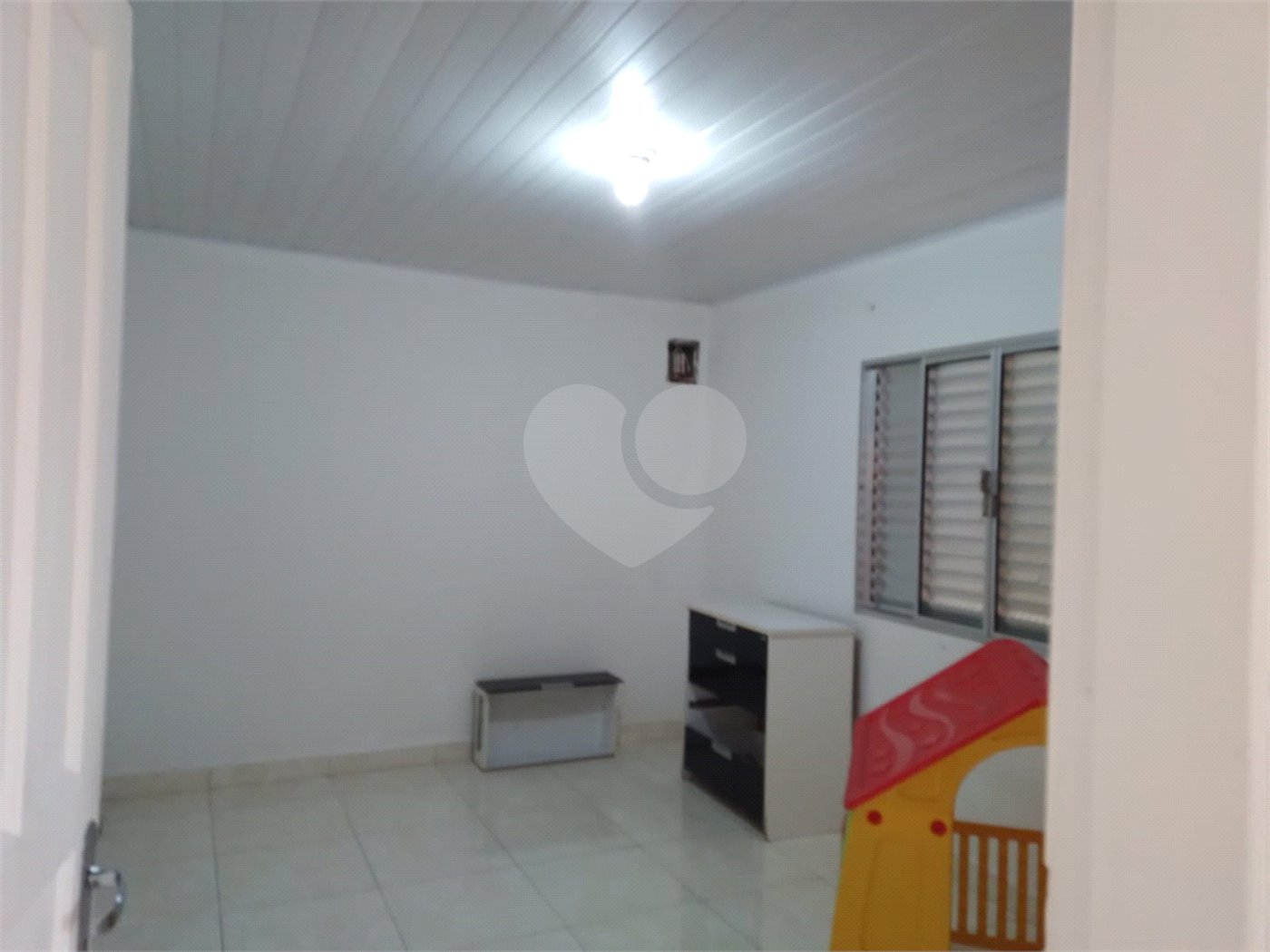 Casa à venda com 2 quartos em Mogi Moderno, Mogi das Cruzes, SP