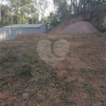 Terreno à venda no condomínio Associação Mirante da Mantiqueira, Mairiporã - SP