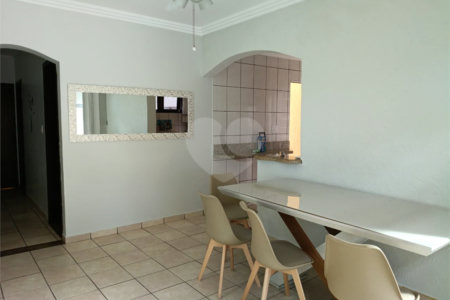 Casa à venda com 4 quartos, sendo 2 suítes,  em Vila Rei, Mogi das Cruzes, SP