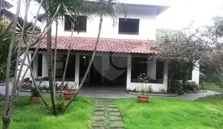 Casa em condomínio à venda ou para alugar com 5 quartos, sendo 3 suítes,  em Mandaqui, São Paulo, SP