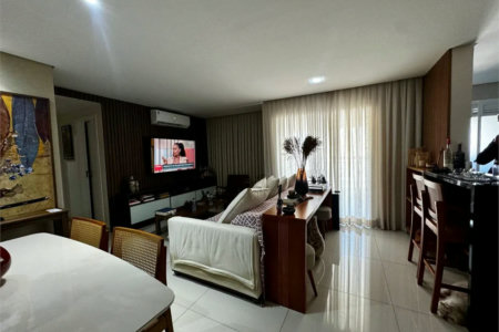 Apartamento à venda com 3 quartos, sendo 1 suíte, em Parque Reboucas, São Paulo, SP