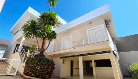 Casa à venda com 5 quartos, sendo 1 suíte,  em Jardim Colombo, Itapetininga, SP