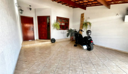 Casa à venda com 3 quartos, sendo 1 suíte, em Jardim Bela Vista, Itapetininga, SP