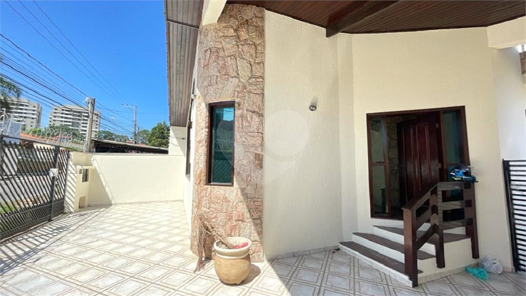 Casa à venda com 3 quartos, sendo 1 suíte, em Jardim Pires de Mello, Sorocaba, SP