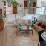Casa à venda com 4 suítes no condomínio Osato, Atibaia - SP