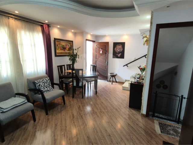 Casa à venda com 3 quartos, sendo 1 suíte,  no condomínio Indefinido_ernani Pinto_439, São Paulo - SP