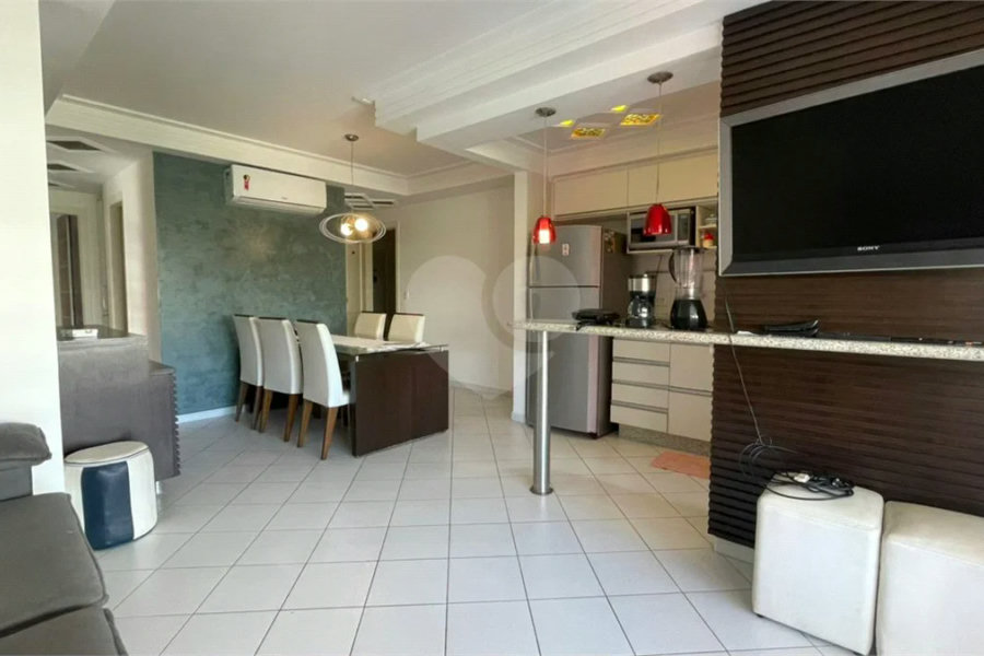 Apartamento à venda ou para alugar com 3 quartos, sendo 1 suíte,  em Riviera de São Lourenço, Bertioga, SP