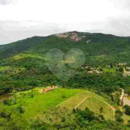 Terreno de 20 mil m² no Jardim Maristela: Oportunidade Única!